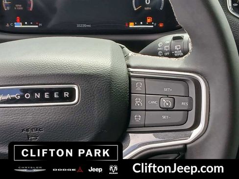 Used 2022 Jeep Wagoneer Series I w/ Convenience Group I AWD/4WD image 23