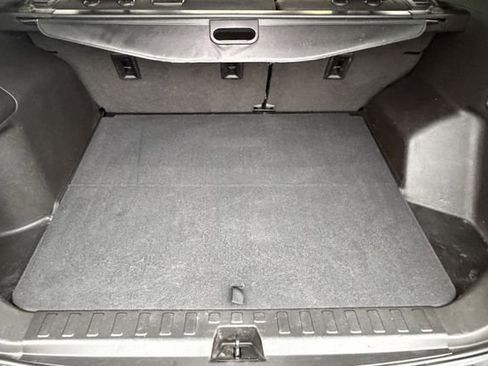 Used 2022 Chevrolet Equinox LT w/ Driver Convenience Package image 17