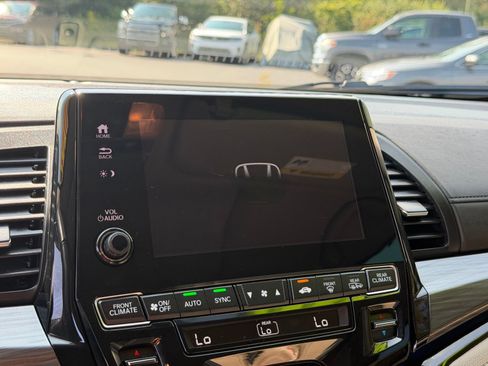 Used 2023 Honda Odyssey Elite image 23