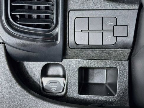 Used 2024 RAM ProMaster 2500 w/ Convenience Group FWD image 15