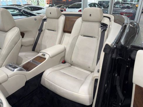 Used 2017 Rolls-Royce Dawn Premium Pkg $350K MSRP image 10