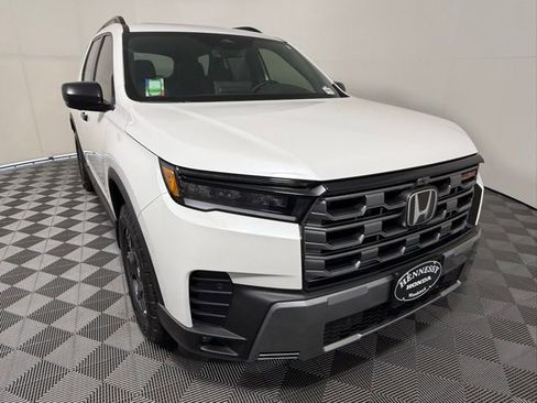 New 2026 Honda Pilot TrailSport image 9