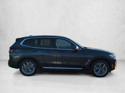 Used 2023 BMW X3 xDrive30i w/ Premium Package AWD/4WD image 4