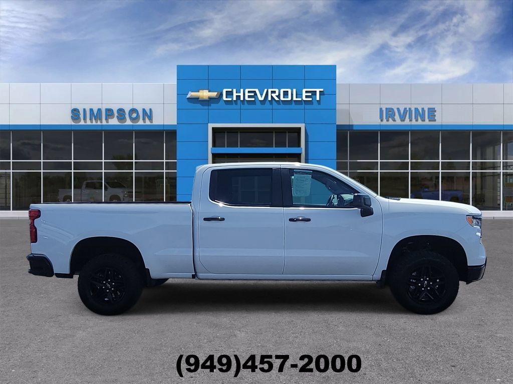 Used 2024 Chevrolet Silverado 1500 LT Trail Boss w/ Convenience Package II AWD/4WD image 9