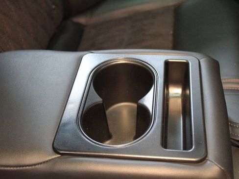 Used 2020 Nissan Maxima SR image 13