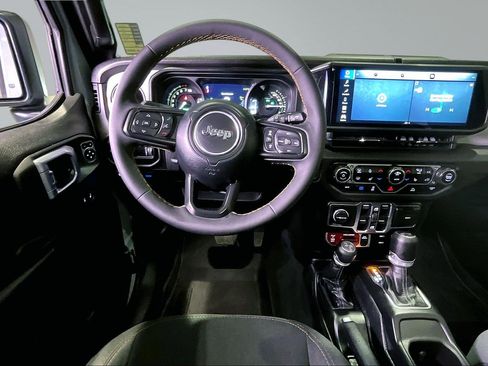 Used 2024 Jeep Wrangler Willys image 8
