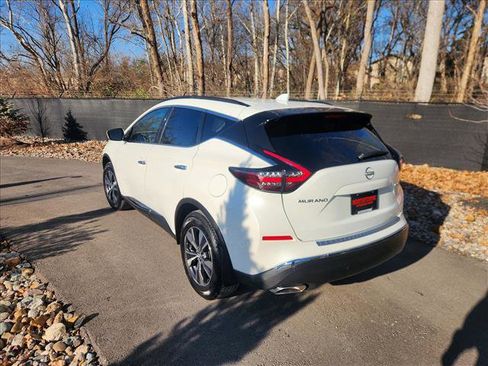 Used 2024 Nissan Murano SV image 3