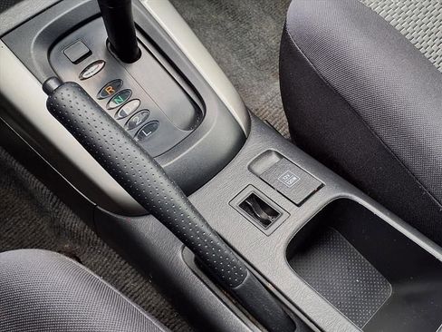 Used 2005 Toyota RAV4 4WD image 28