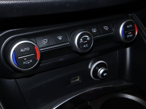 Used 2018 Alfa Romeo Stelvio Sport w/ Quick Order Package 22J Sport image 30