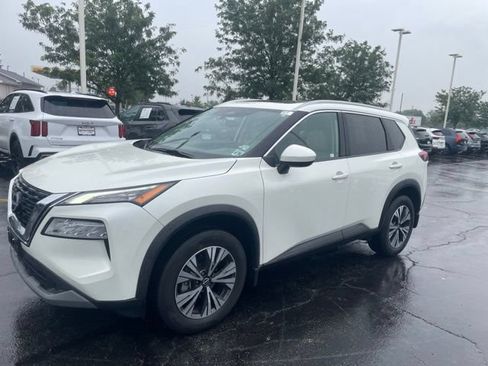 Used 2023 Nissan Rogue SV w/ SV Premium B Package AWD/4WD image 5