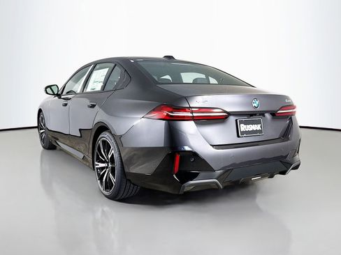 New 2026 BMW 540i xDrive w/ M Sport Package AWD/4WD image 5