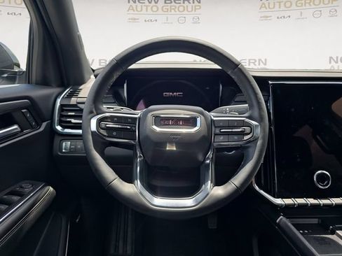 Used 2024 GMC Acadia Elevation FWD image 12