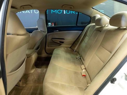 Used 2012 Honda Accord LX image 12