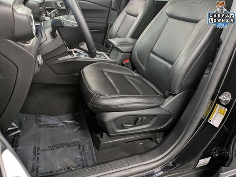 Used 2022 Ford Explorer XLT w/ Equipment Group 202A AWD/4WD image 11