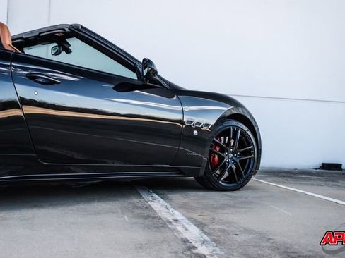 Used 2018 Maserati GranTurismo Sport image 27