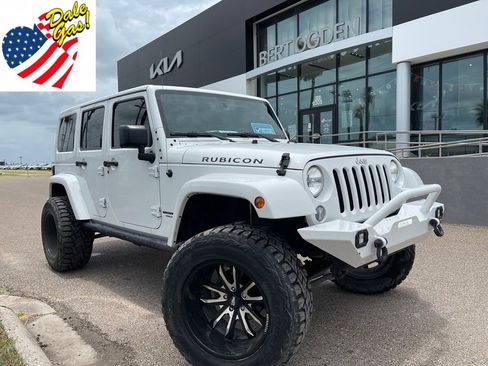 Used 2016 Jeep Wrangler Unlimited Rubicon w/ Connectivity Group AWD/4WD image 1