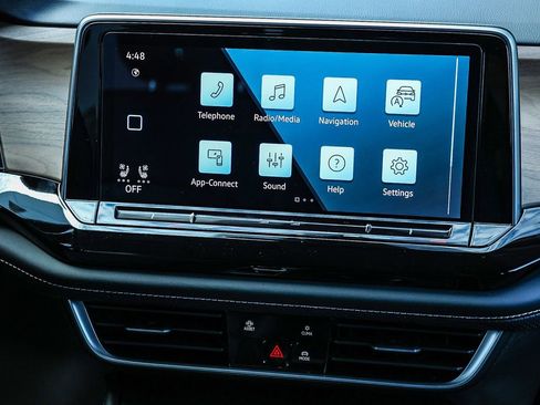 New 2026 Volkswagen Atlas SE image 25