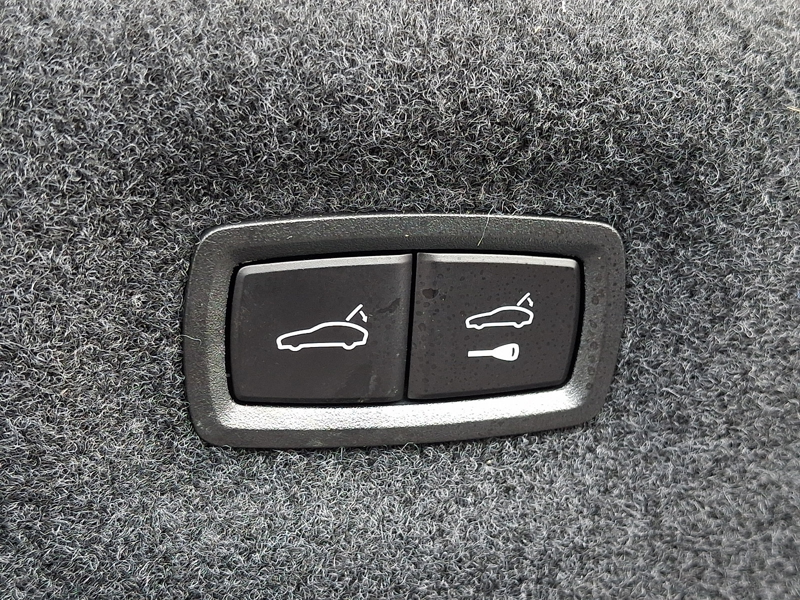 Used 2022 Audi e-tron GT Prestige AWD/4WD image 34