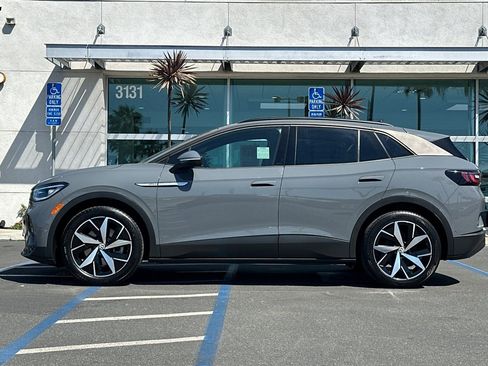 Used 2023 Volkswagen ID.4 Pro S image 7