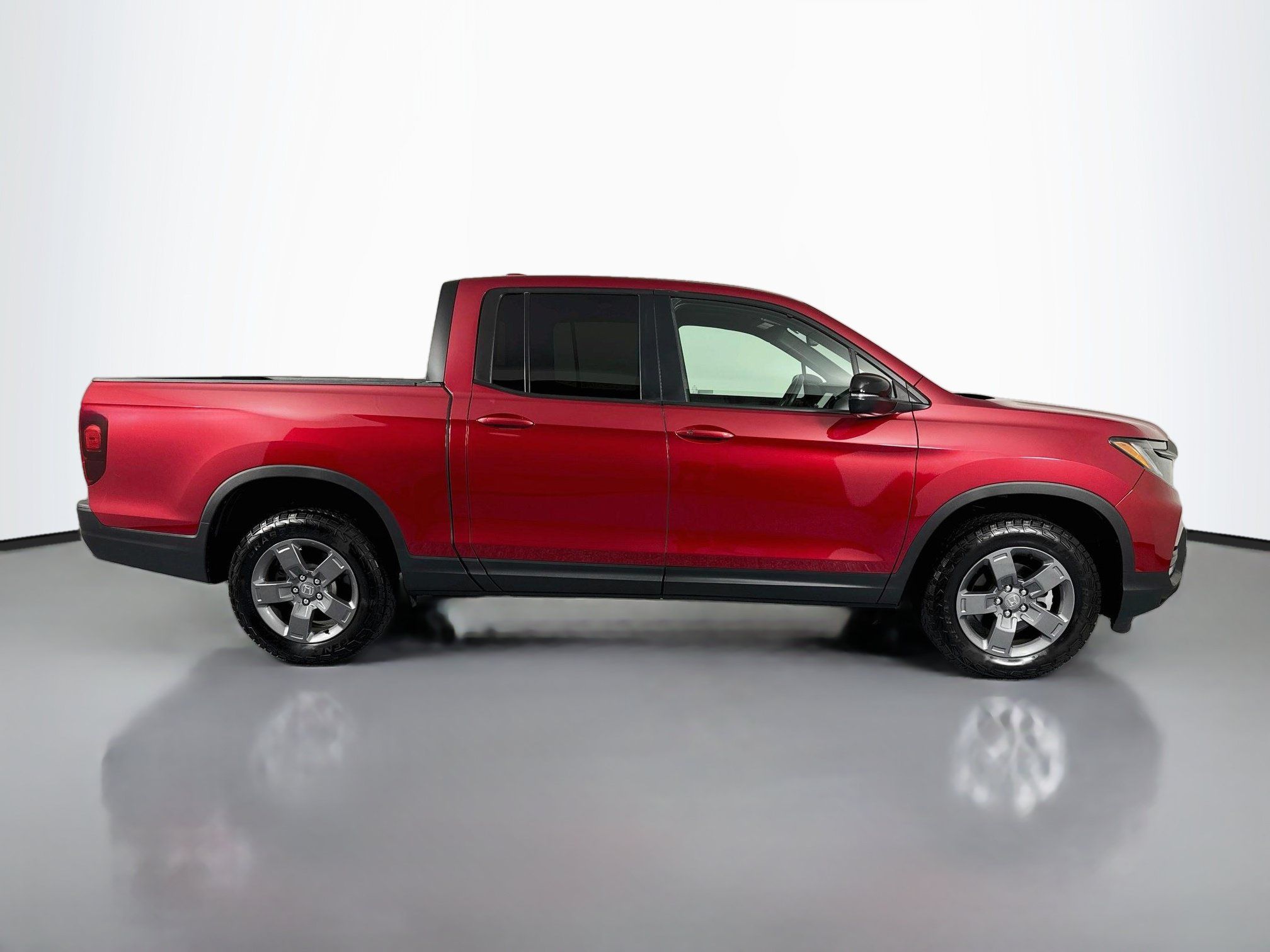 Certified 2024 Honda Ridgeline TrailSport image 4