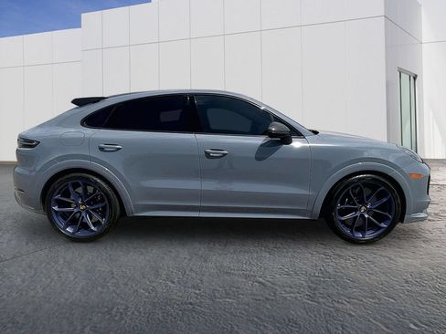 Certified 2022 Porsche Cayenne Turbo GT AWD/4WD image 8