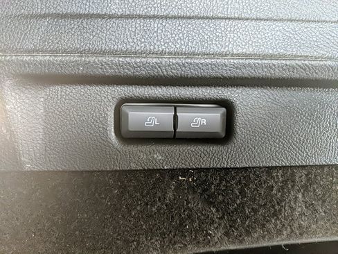 Certified 2021 Lincoln Corsair Reserve image 9