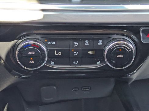 Used 2025 Chevrolet Trax ACTIV w/ Driver Confidence Package FWD image 25