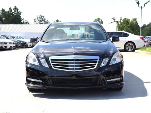 Used 2013 Mercedes-Benz E 350 BlueTEC Sedan image 2