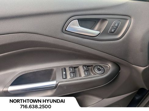 Used 2018 Ford Escape SE FWD image 27