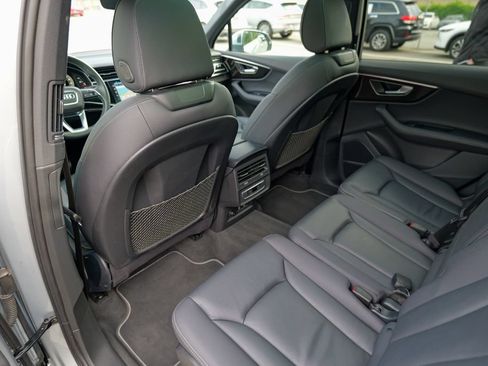 Used 2025 Audi Q7 3.0T Premium Plus AWD/4WD image 36