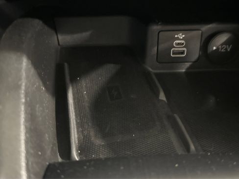 Used 2025 Ford Escape Platinum image 37