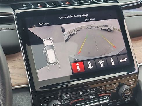 Used 2023 Jeep Grand Cherokee L Summit w/ Luxury Tech Group V image 24