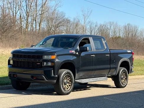 Used 2020 Chevrolet Silverado 1500 Custom Trail Boss w/ Custom Convenience Package image 3