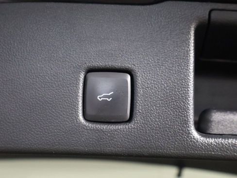 Used 2023 Ford Escape Platinum AWD/4WD image 21
