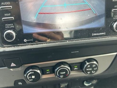 Used 2023 Toyota Tacoma SR image 8