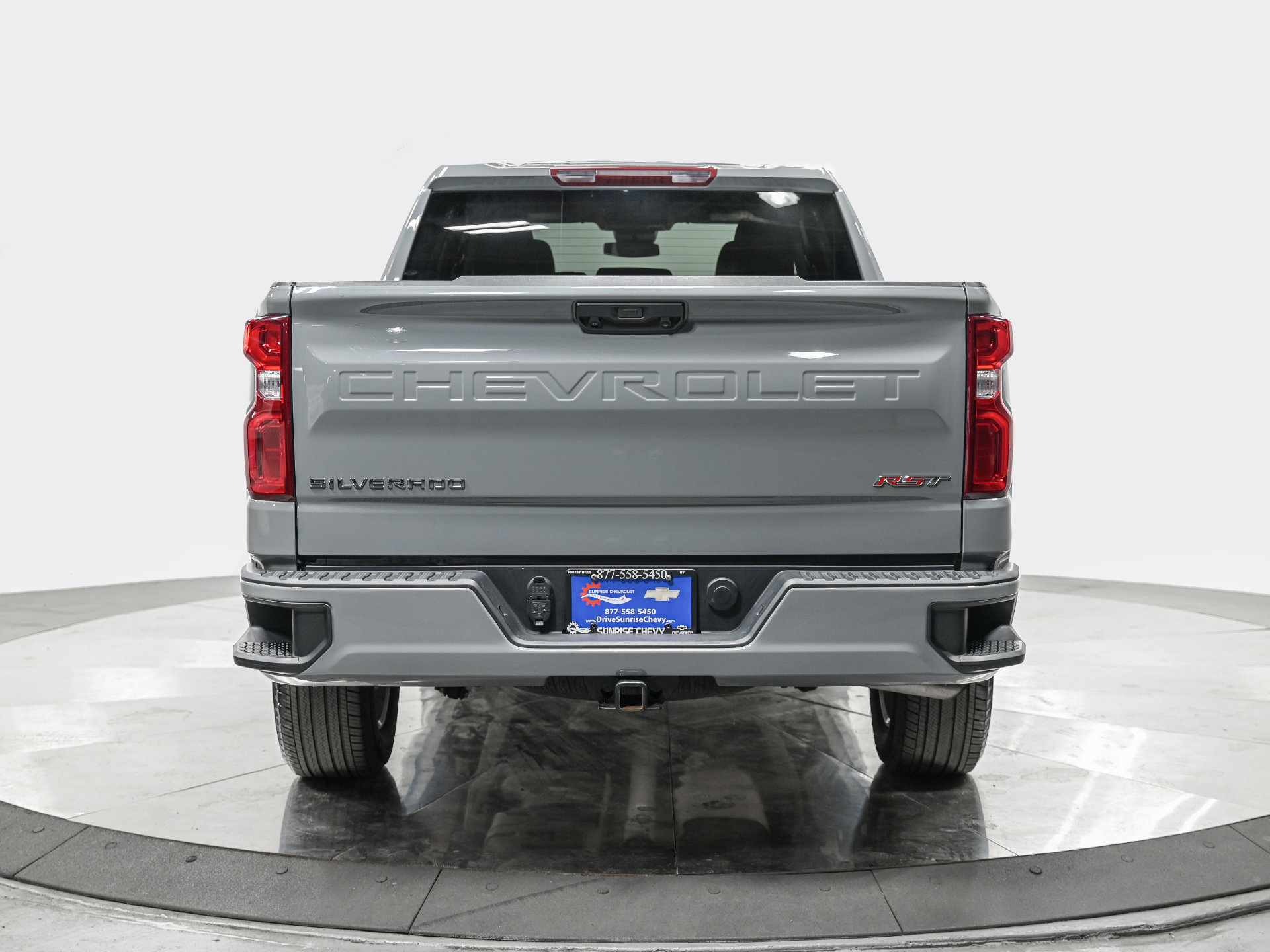 Used 2024 Chevrolet Silverado 1500 RST AWD/4WD image 5