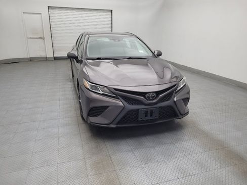 Used 2020 Toyota Camry SE image 14
