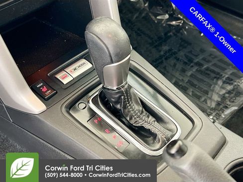 Used 2015 Subaru Forester 2.5i Touring AWD/4WD image 10