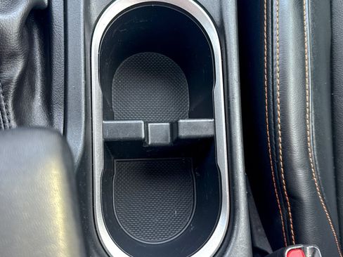 Used 2020 Subaru Crosstrek 2.0i Limited w/ Moonroof Package w/Navigation image 37