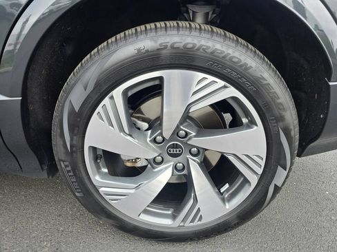 Used 2025 Audi Q6 e-tron Premium Plus w/ Premium Plus AWD/4WD image 20