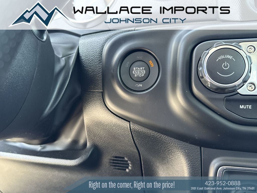 Used 2022 Jeep Gladiator Mojave w/ Cold Weather Group AWD/4WD image 22