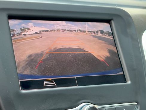 Certified 2024 Chevrolet Equinox LS FWD image 24