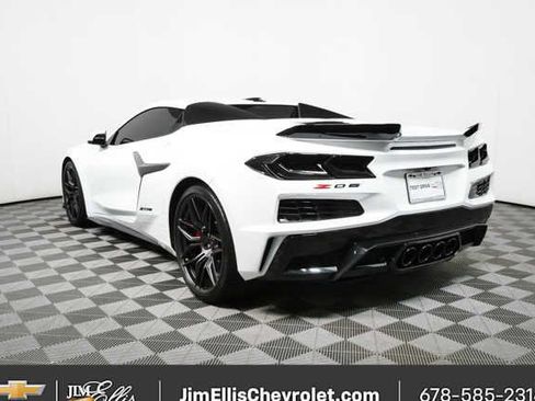 Used 2023 Chevrolet Corvette Z06 w/ Stealth Interior Trim Package RWD image 30