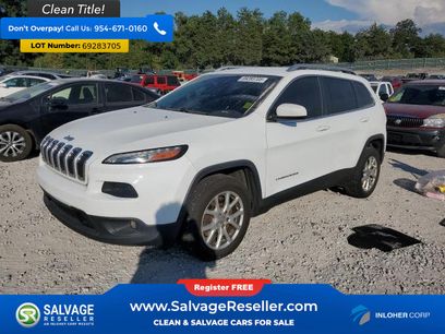 Used 2018 Jeep Cherokee Latitude w/ Cold Weather Group