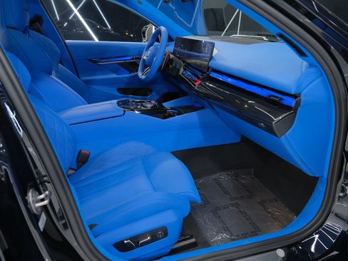 Used 2025 BMW M5 AWD/4WD image 53