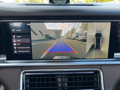 Used 2018 Porsche Panamera 4S image 47