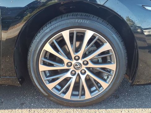 Used 2020 Lexus ES 350 w/ Premium Package image 9