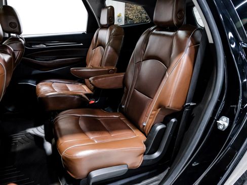 Used 2018 Buick Enclave Avenir w/ Avenir Technology Package image 48