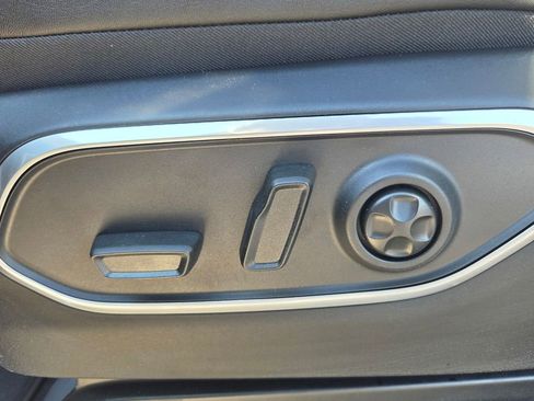 New 2026 Jeep Grand Wagoneer L Limited AWD/4WD image 14