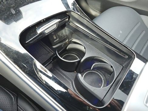 Used 2025 Mercedes-Benz GLC 300 GLC 300 image 30